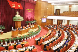 越共十二届中央委员会第七次全体会第一天新闻公报