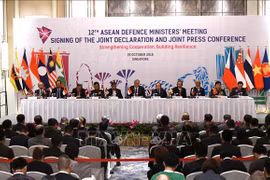 越南在东盟国防部长会议上提出许多倡议
