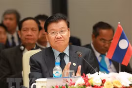 老挝政府总理通伦将赴越出席2018年世界经济论坛东盟峰会
