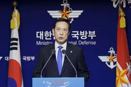 菲律宾与韩国承诺加强军事关系