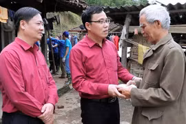 越南红十字会向北件省龙卷风冰雹受灾群众提供援助