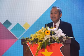 越南政府副总理张和平：越南党和政府十分重视引进青年人才