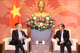国会副主席杜伯巳会见阿根廷外交和宗教事务部长豪尔赫