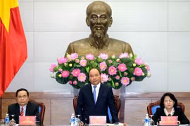 阮春福总理：竞赛奖励工作应以人民为中心