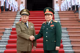 古巴革命武装力量部部长对越南进行工作访问