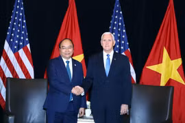 越南政府总理阮春福会见美国副总统彭斯