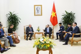 越南政府总理阮春福会见比利时驻越大使保罗•詹森