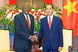 国家主席陈大光会见古巴客人