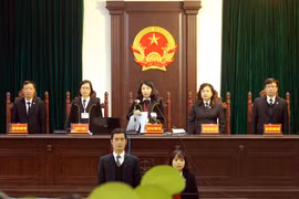 PVP Land贪污案：郑春青被判处终身监禁
