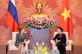 国会主席阮氏金银会见赴越出席APPF-26的俄罗斯联邦议会领导