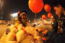 春节初一买盐——越南人过年的习俗