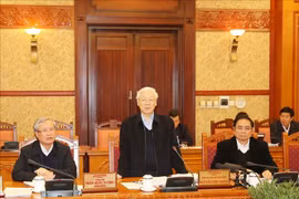 阮富仲总书记：政治思想蜕化比消极腐败更危险