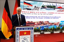 德国统一日28周年纪念见面会在胡志明市举行