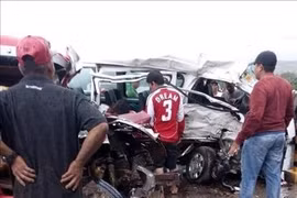 菲律宾发生严重交通事故 造成11人死亡