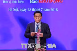 “光荣越南—各项工程的烙印”活动：8项典型工程获表彰