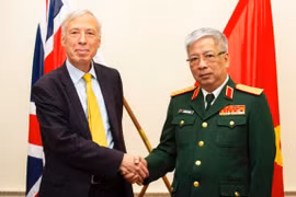 第一次越英防务政策对话在英国举行