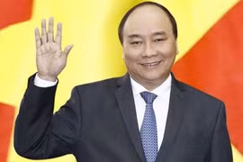 政府总理阮春福启程出席APEC第二十六次领导人非正式会议