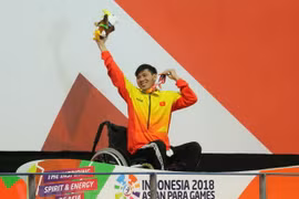 2018年亚残运会：游泳运动员武青松夺下第二枚金牌