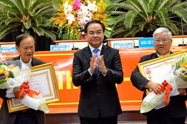 胡志明市天主教人士坚持“与民族并肩同行”的方向