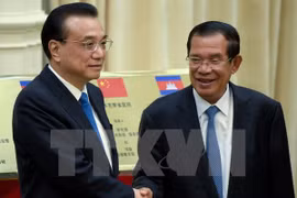 柬埔寨与中国签署多项双边合作协议