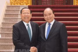 越南政府总理阮春福会见柬埔寨计划部大臣蔡唐