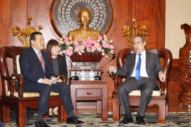 韩国乐天集团希望参与胡志明市各投资项目