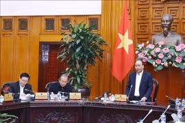 越南政府总理阮春福: 确保越南经济的自主性和韧性