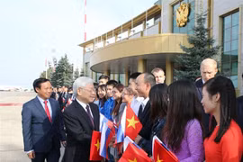 越共中央总书记阮富仲俄罗斯和匈牙利之行圆满结束