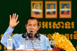 柬埔寨首相：柬埔寨重视发展同越南的长期合作关系