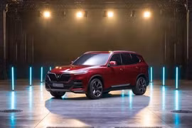 VF7电动车。图自越通社