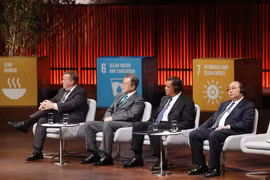 政府总理阮春福出席全球绿色目标伙伴2030峰会