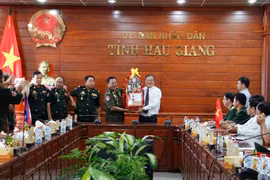 越柬深化各地方团结友谊