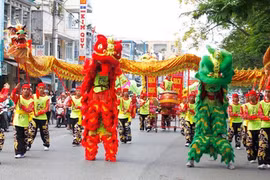 越南中秋节必不可少的一门表演艺术——龙狮麟舞