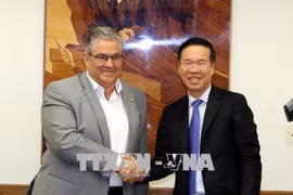 越南共产党代表团对希腊进行工作访问