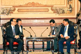 胡志明市与重庆市加强合作