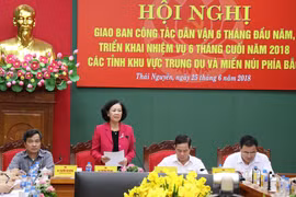 张氏梅：各级民运部门需当好各级党委的参谋助手 进一步提高人民生活质量