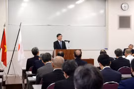 越南最高人民检察院检察长黎明智访问日本
