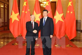阮富仲与中共中央总书记、国家主席习近平互致新年贺电