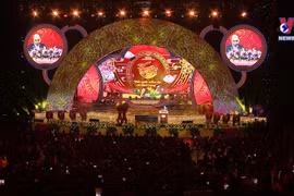 国家主席阮春福出席2023年“家乡之春”文艺晚会