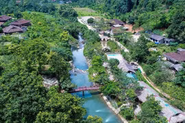 组图：谅山省山明水秀的欢忠社区旅游区
