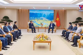 范明政会见柬埔寨王国副首相兼内政大臣韶肯