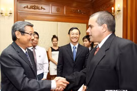 越南胡志明市领导会见古巴拉美社社长
