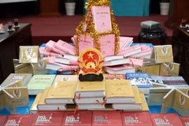 《胡志明全集》