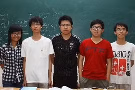 越南获奖的5名学生