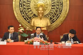 阮文诗大使在新闻发布会上发表讲话