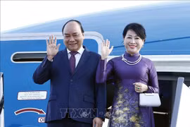 越南政府总理阮春福抵达圣彼得堡市 开始访俄之行（组图）