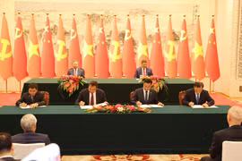 越南与中国签署14项合作文件（一）