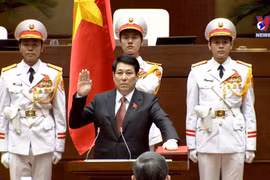 十五届国会第八次会议：梁强当选越南国家主席