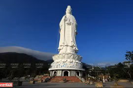 组图：灵应寺——来岘港市观光游览时非去不可的旅游景点