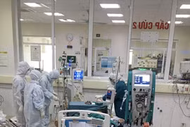 组图：新冠肺炎防控阻击战的白衣战士
